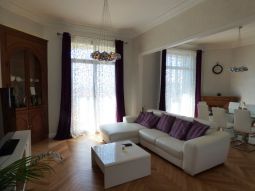 Modern & Spacious 4 Bedrooms Bourgeois, 8mn walk to Palais des Festivals