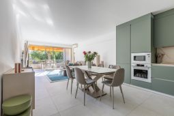 Exceptionnel et spacieux appartement 4 pièces à 17 minutes du Palais des Festivals