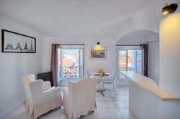CHARMING COMFORTABLE STUDIO 9 mn from Palais des Festivals