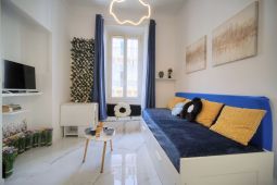 Charming Studio, City Center, Rue d’Antibes, 6 Minutes from the Palais des Festivals