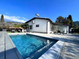 SUPERBE VILLA PISCINE 5 CHAMBRES 25 MIN PALAIS DES FESTIVALS