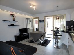 Modern and Central Studio, 10mn from Palais des Festivals