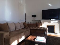 BRIGHT AND SPACIOUS 3 BEDROOMS 3 mn from Palais des Festivals