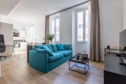 STUDIO MODERNE ET CHARMANT à 4 min du Palais des Festivals