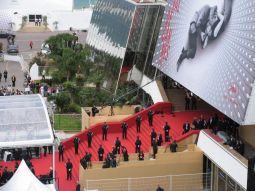 Penthouse Exceptionnel face au Palais des Festivals, avec piscine