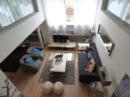 CONTEMPORARY AND SPACIOUS 3 BEDROOMS 10 mn from Palais des Festivals