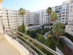 Beautiful 1 bedroom apartment with terrace 10 min from Palais