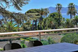 SUPERBE 2 CHAMBRES TERRASSE PARKING  VUE MER 18 min du palais des festivals