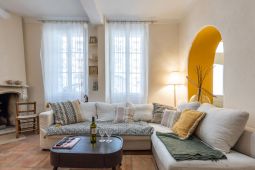 Town house, 10 mn from the Palais des Festivals