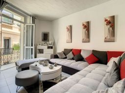 3 BEDROOMS IN DUPLEX, IDEALLY LOCATED 3 MIN FROM PALAIS