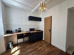 STUDIO PREMIUM LOCATION 2 minutes walk from Palais des Festivals