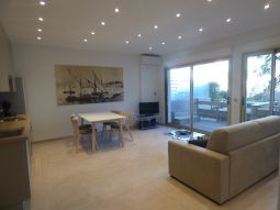 COMTEMPORARY 2 BEDROOMS 8 mn from Palais des Festivals