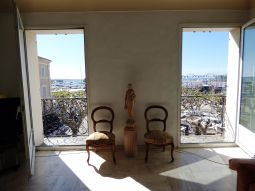 Spacious 2 Bedroom apartment with Sea and Port View, 2mn from Palais des Festivals