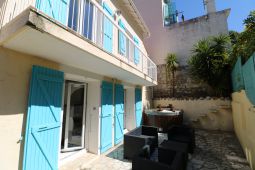 Charming townhouse 14 min from Palais