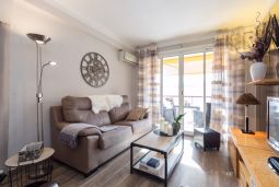COMFORTABLE 2 BEDROOMS 10 mn from Palais des Festivals