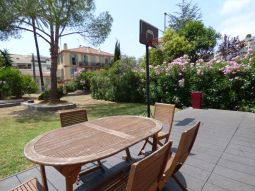 Spacious 3 bedrooms with Garden, 10mn from Palais des Festivals