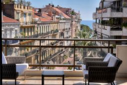 Luxury 2 bedroom with terraces in Gray d'Albion, 2 min walk from the Palais