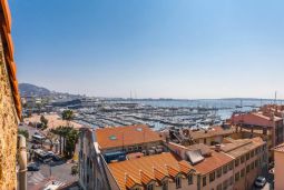 Elegant 2 Bedrooms Duplex in Suquet, 6mn from Palais des Festivals