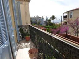 BRIGHT SPACIOUS  2 BEDROOMS 10 mn from Palais des Festivals