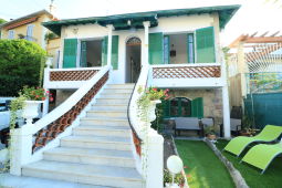 Charming villa 5 bedroom 1 minutes from Palais