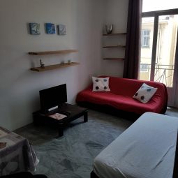 SPACIOUS AND QUIET 1 BEDROOM 8 MIN FROM PALAIS