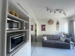 Comfortable convenient  Studio, 7 Minutes from the Palais des Festivals