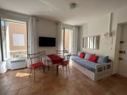 Comfortable  1 bedroom,  3 min from the Palais du Festivals